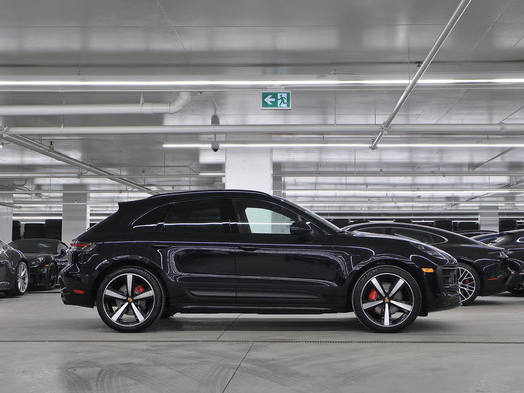 2024 Porsche Macan S AWD / Air Suspension / Sport Exhaust / Hitch in Laval, Quebec - 2 - w1024h768px