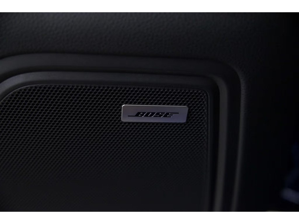 2024 Porsche Macan S AWD / Air Suspension / Trailer Hitch / BOSE in Laval, Quebec - 21 - w1024h768px