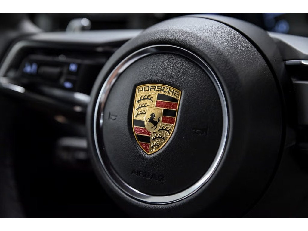 2024 Porsche Macan S AWD / Air Suspension / Trailer Hitch / BOSE in Laval, Quebec - 23 - w1024h768px