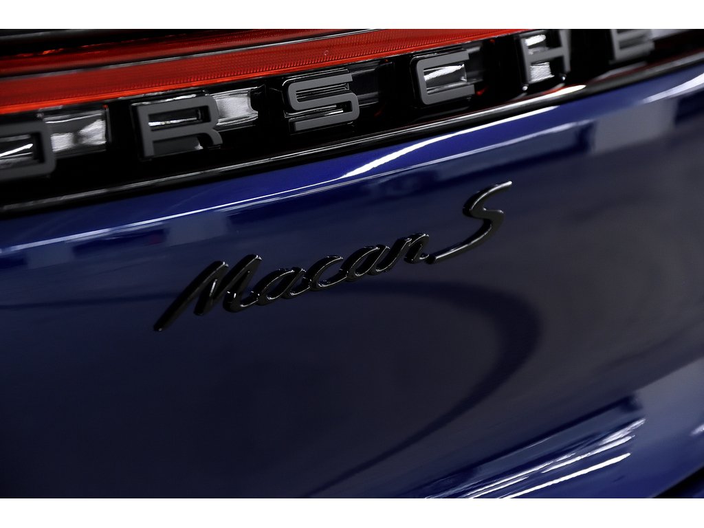 2024 Porsche Macan S AWD / Premium Plus / Air Suspension in Laval, Quebec - 36 - w1024h768px