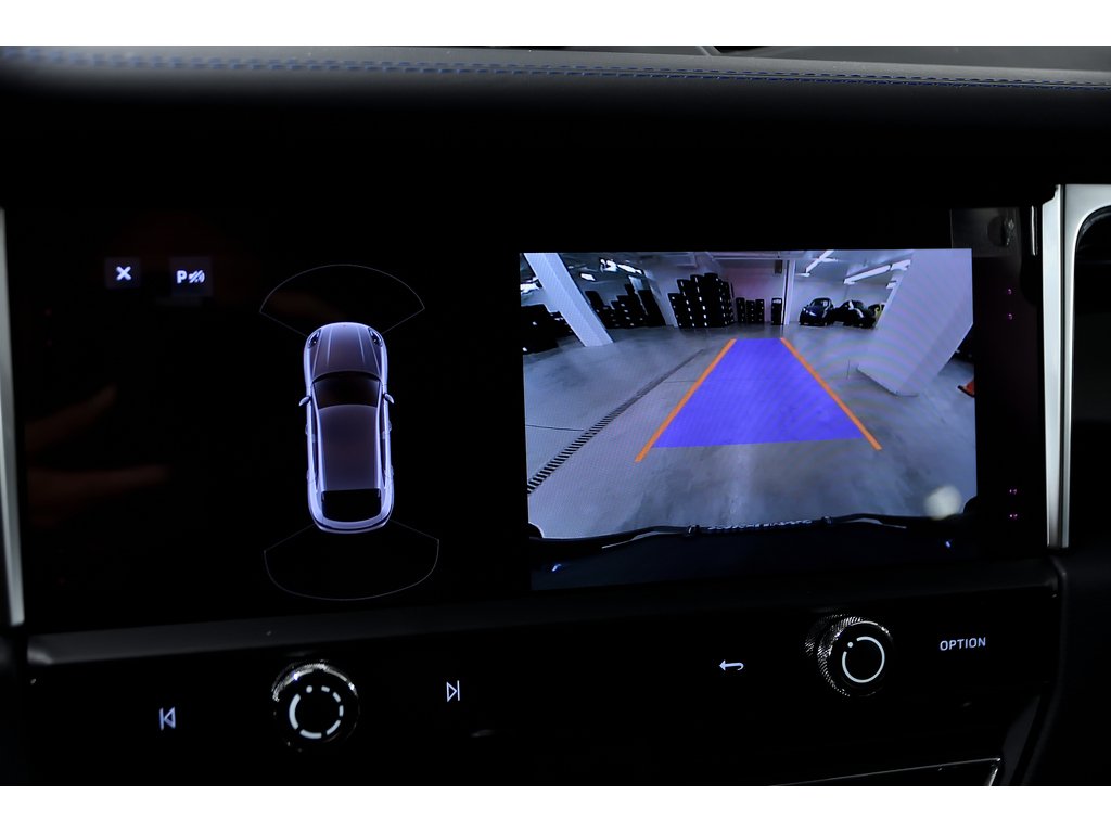 2024 Porsche Macan S AWD / Premium Plus / Air Suspension in Laval, Quebec - 26 - w1024h768px