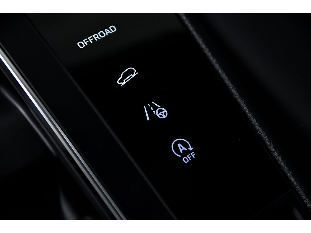 2024 Porsche Macan S AWD / Premium Plus / Air Suspension in Laval, Quebec - 24 - w1024h768px