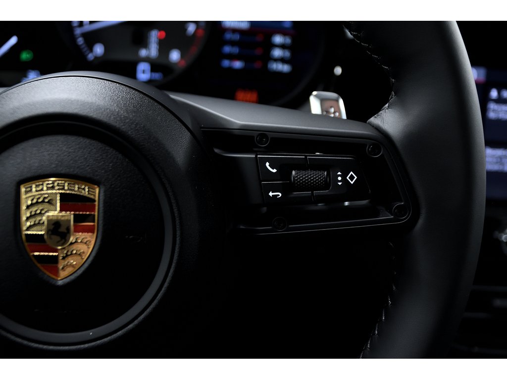 2024 Porsche Macan S AWD / Premium Plus / Air Suspension in Laval, Quebec - 17 - w1024h768px