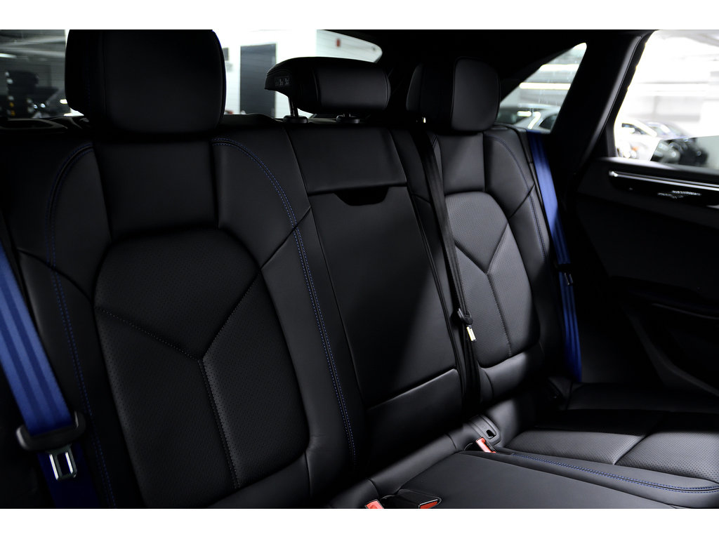 Porsche Macan S AWD / Premium Plus / Air Suspension 2024 à Laval, Québec - 32 - w1024h768px