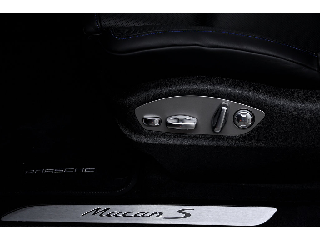 Porsche Macan S AWD / Premium Plus / Air Suspension 2024 à Laval, Québec - 30 - w1024h768px