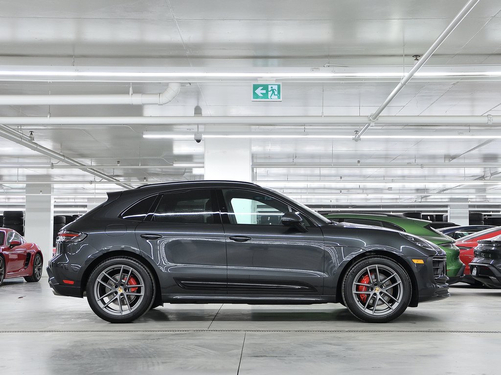 2024 Porsche Macan S AWD / Premium Plus / Air Suspension / BOSE in Laval, Quebec - 2 - w1024h768px