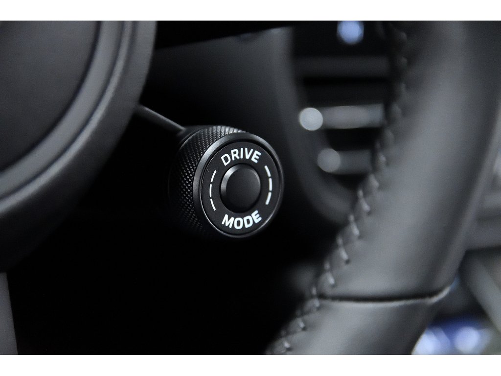 2024 Porsche Macan S AWD / Premium Plus / Air Suspension / BOSE in Laval, Quebec - 22 - w1024h768px