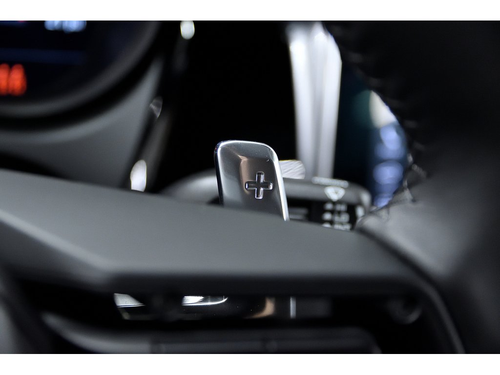 2024 Porsche Macan S AWD / Premium Plus / Air Suspension / BOSE in Laval, Quebec - 20 - w1024h768px