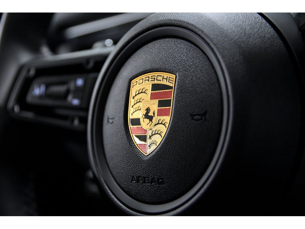 2024 Porsche Macan S AWD / Premium Plus / Air Suspension / BOSE in Laval, Quebec - 23 - w1024h768px