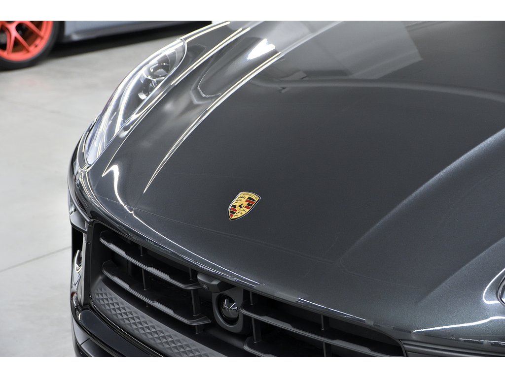 2024 Porsche Macan S AWD / Premium Plus / Air Suspension / BOSE in Laval, Quebec - 9 - w1024h768px