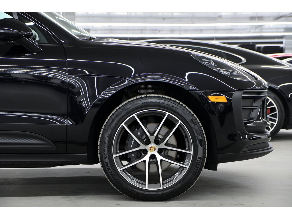 2024 Porsche Macan AWD / Premium Package / BOSE in Laval, Quebec - 10 - w1024h768px