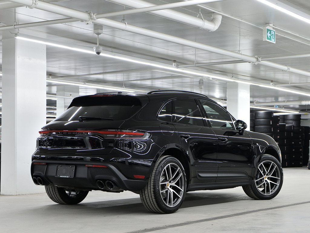 2024 Porsche Macan AWD / Premium Package / BOSE in Laval, Quebec - 3 - w1024h768px