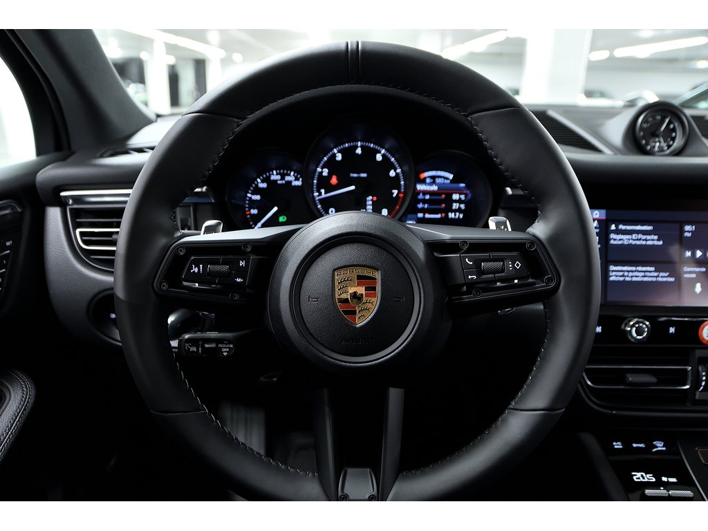 2024 Porsche Macan AWD / Premium Package / BOSE in Laval, Quebec - 18 - w1024h768px