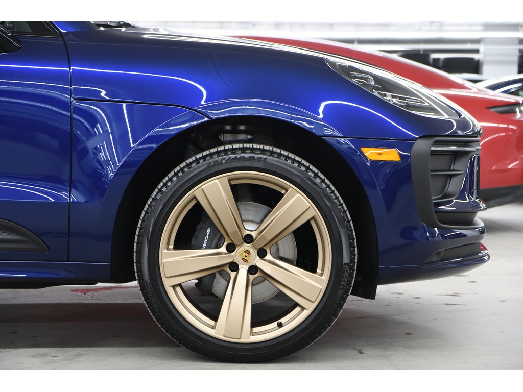 2024 Porsche Macan AWD / Premium Plus / BOSE in Laval, Quebec - 31 - w1024h768px