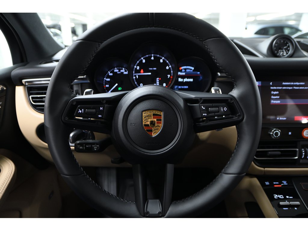 2024 Porsche Macan AWD / Premium Plus / BOSE in Laval, Quebec - 14 - w1024h768px