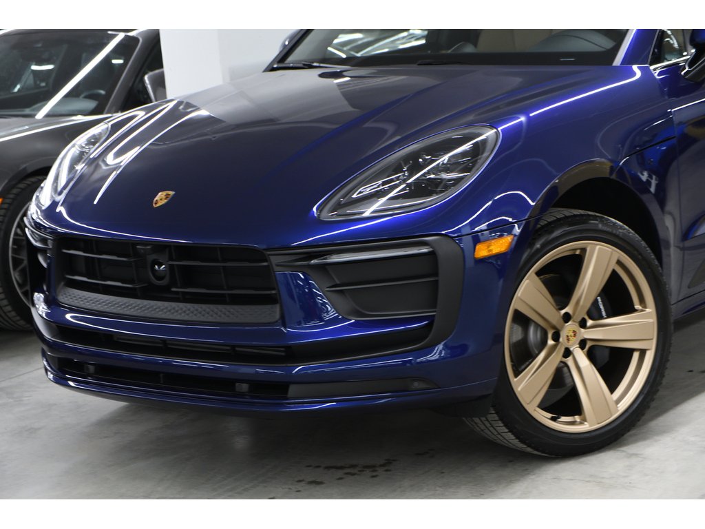 2024 Porsche Macan AWD / Premium Plus / BOSE in Laval, Quebec - 7 - w1024h768px