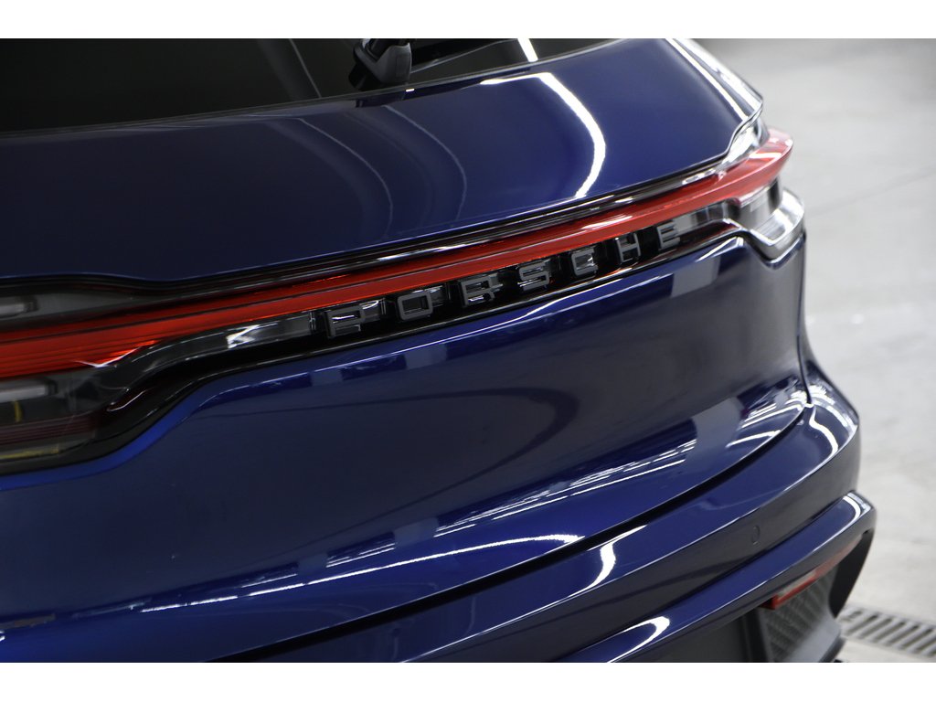 2024 Porsche Macan AWD / Premium Plus / BOSE in Laval, Quebec - 33 - w1024h768px