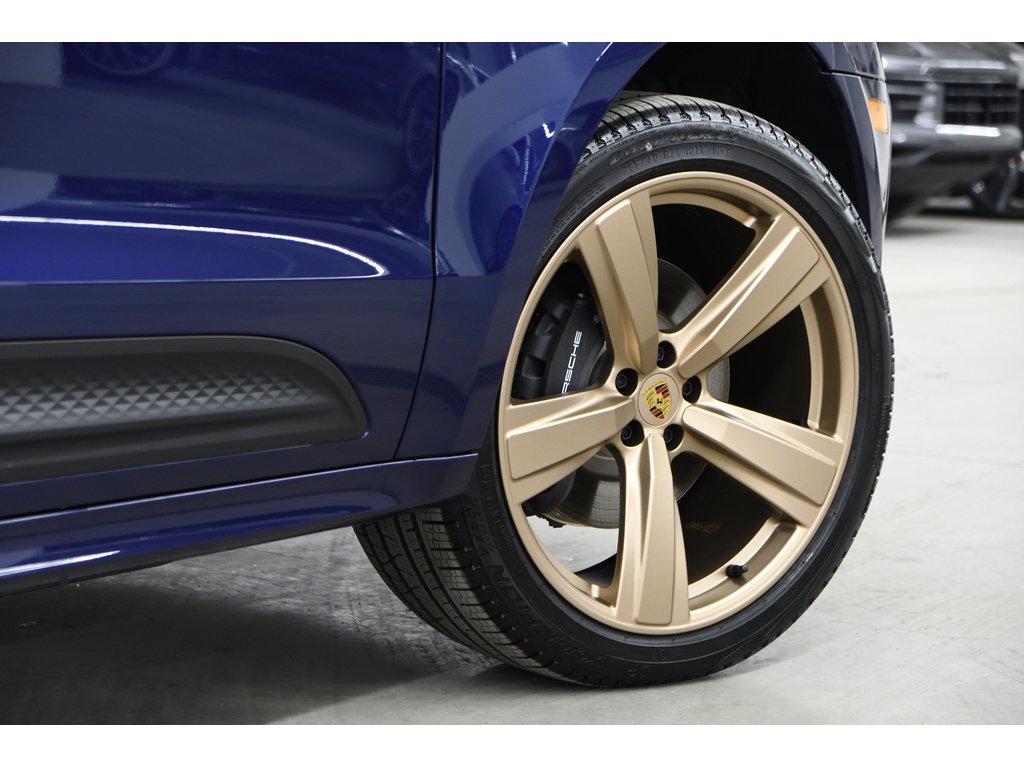 2024 Porsche Macan AWD / Premium Plus / BOSE in Laval, Quebec - 32 - w1024h768px
