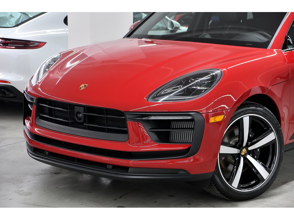 2024 Porsche Macan S AWD / Premium Plus / Air Suspension / BOSE in Laval, Quebec - 7 - w1024h768px