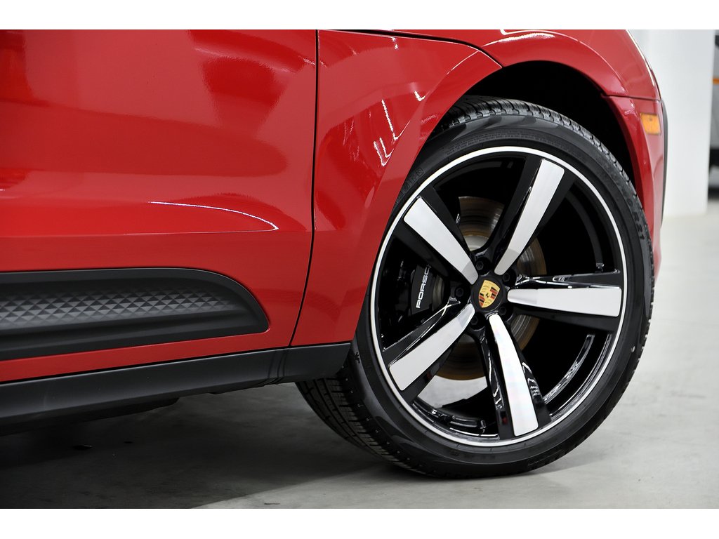 2024 Porsche Macan S AWD / Premium Plus / Air Suspension / BOSE in Laval, Quebec - 42 - w1024h768px