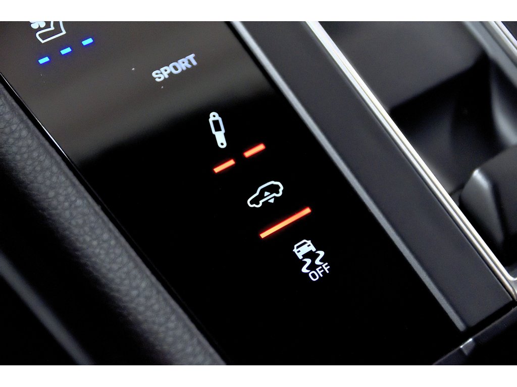 2024 Porsche Macan S AWD / Premium Plus / Air Suspension / BOSE in Laval, Quebec - 30 - w1024h768px