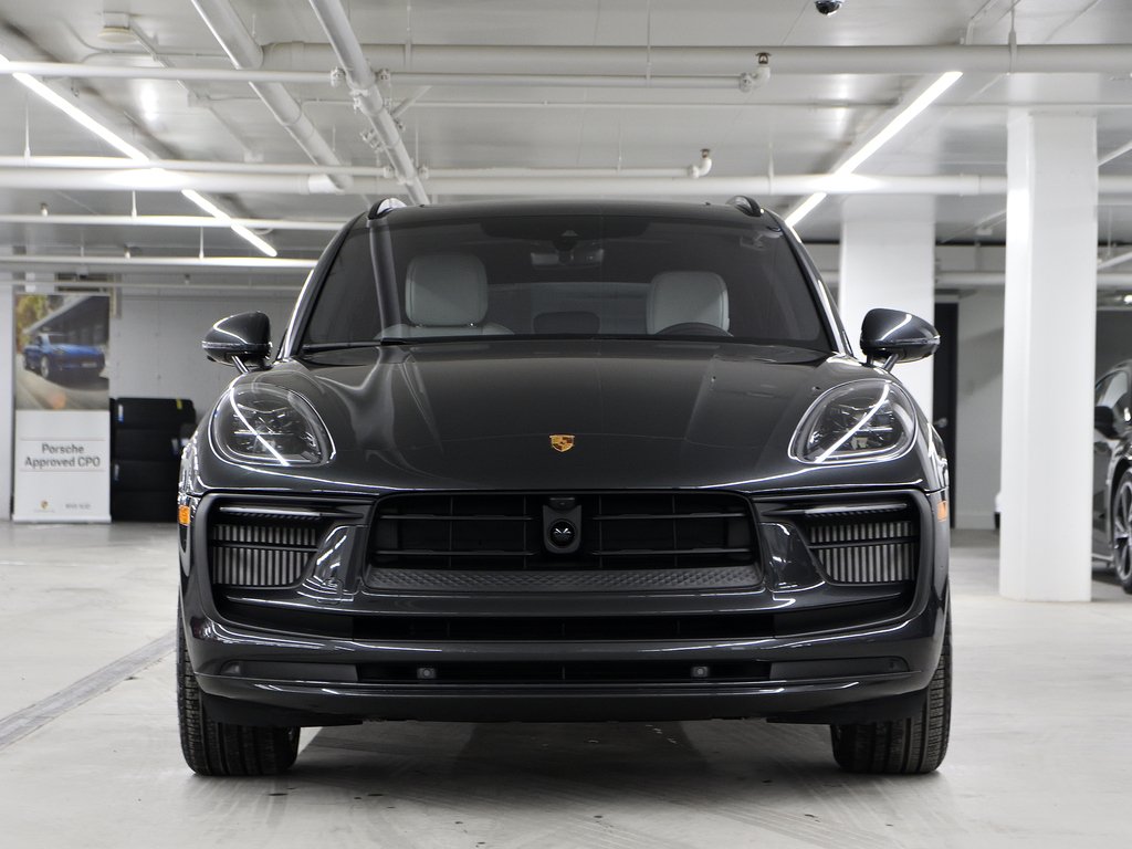 Porsche Macan S AWD 2024 à Laval, Québec - 5 - w1024h768px