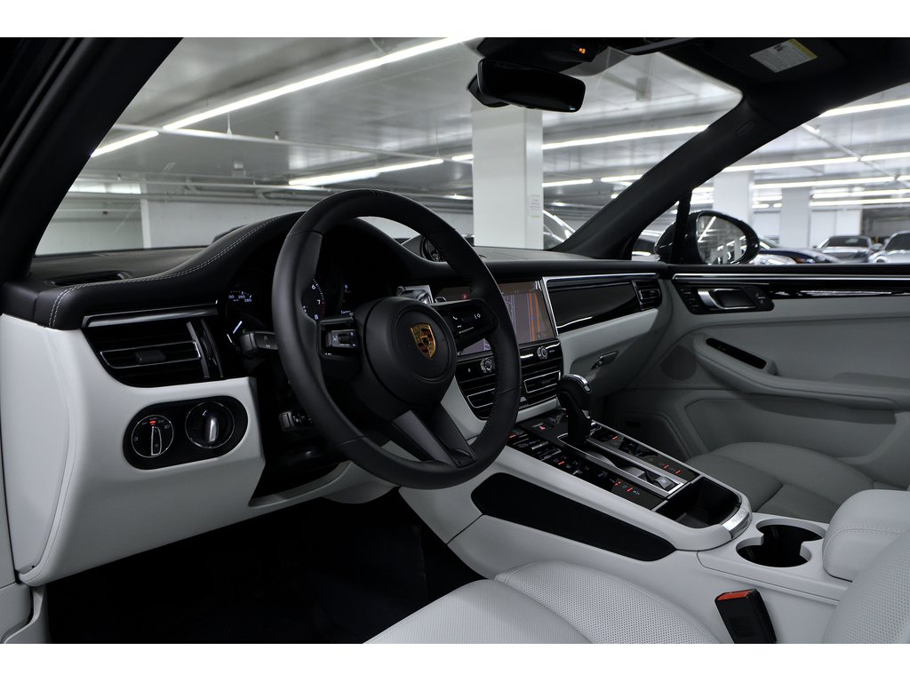 Porsche Macan S AWD 2024 à Laval, Québec - 9 - w1024h768px