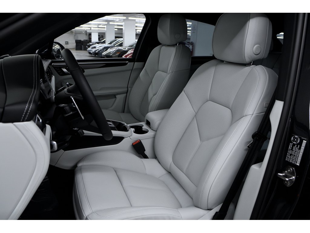 Porsche Macan S AWD 2024 à Laval, Québec - 11 - w1024h768px