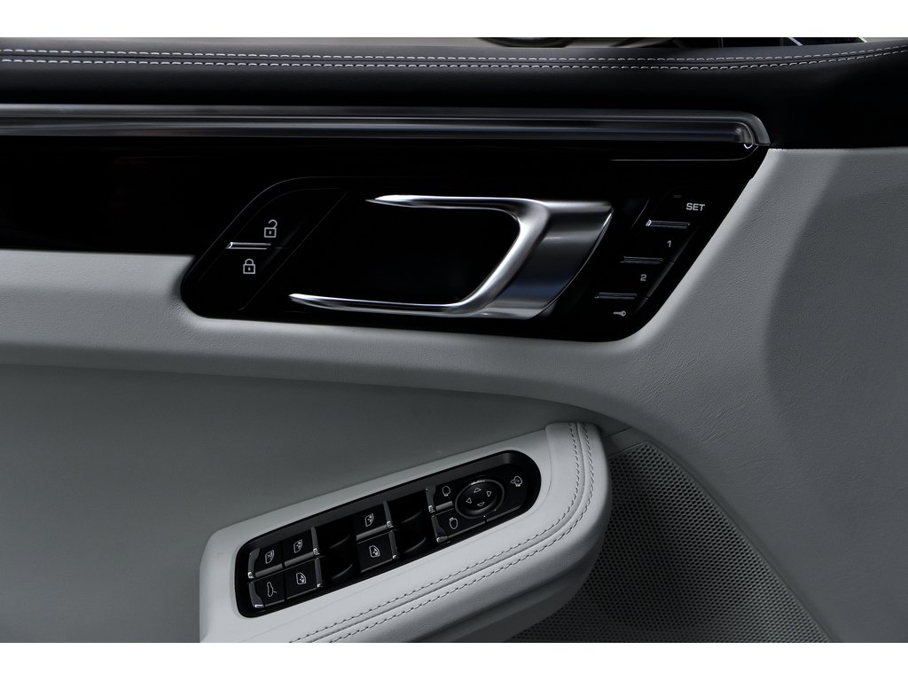Porsche Macan S AWD 2024 à Laval, Québec - 20 - w1024h768px