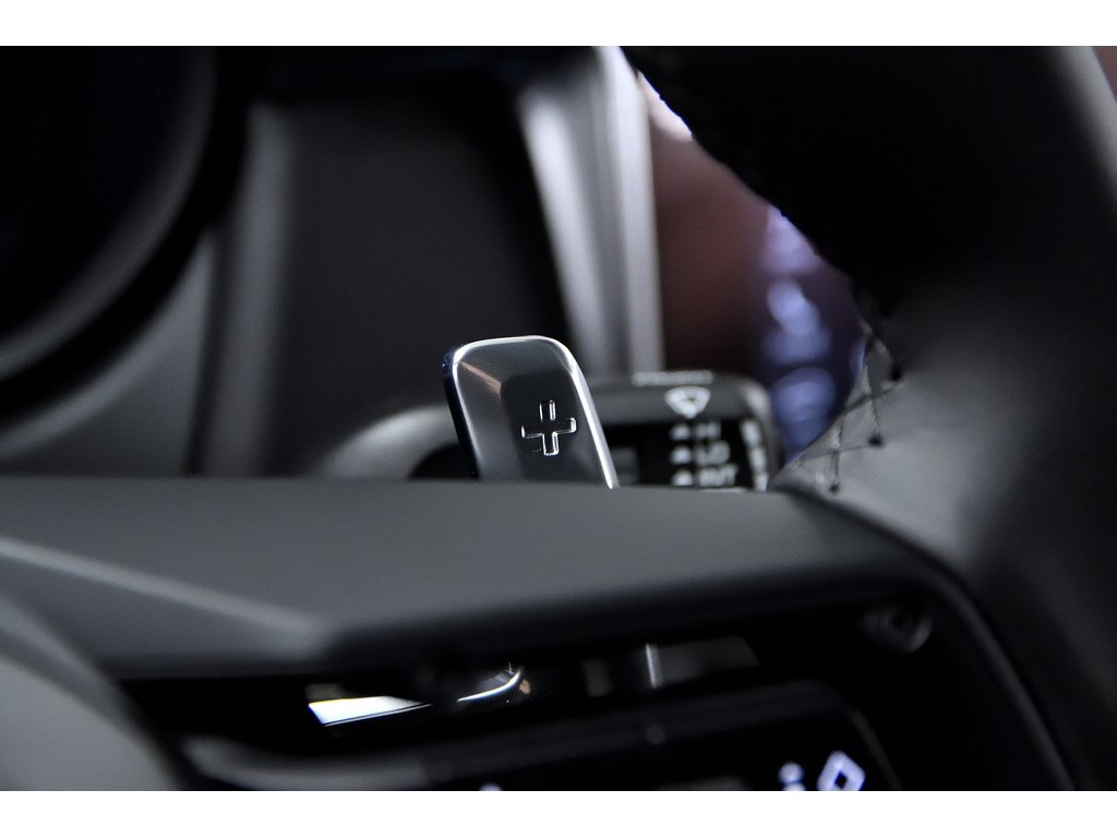 2024 Porsche Macan AWD / Premium Plus Package / Air Suspension / BOSE in Laval, Quebec - 21 - w1024h768px