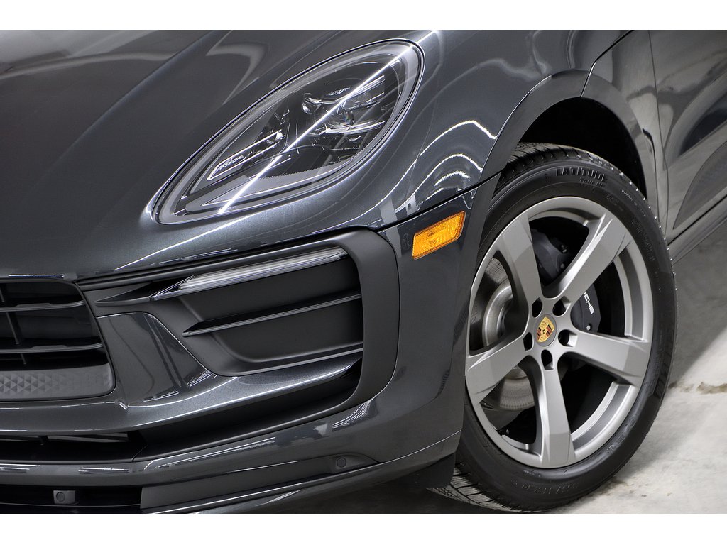 2024 Porsche Macan AWD / Premium Plus Package / Air Suspension / BOSE in Laval, Quebec - 8 - w1024h768px