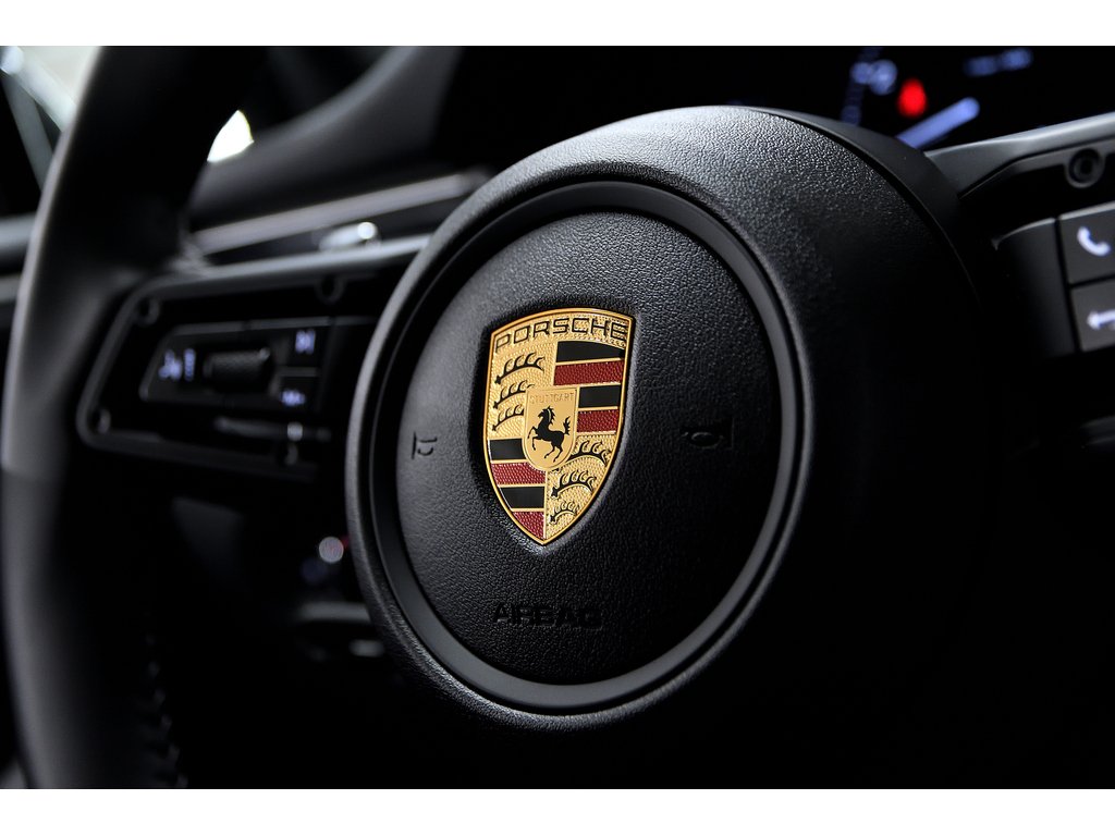 2024 Porsche Macan AWD / Premium Plus Package / Air Suspension / BOSE in Laval, Quebec - 20 - w1024h768px