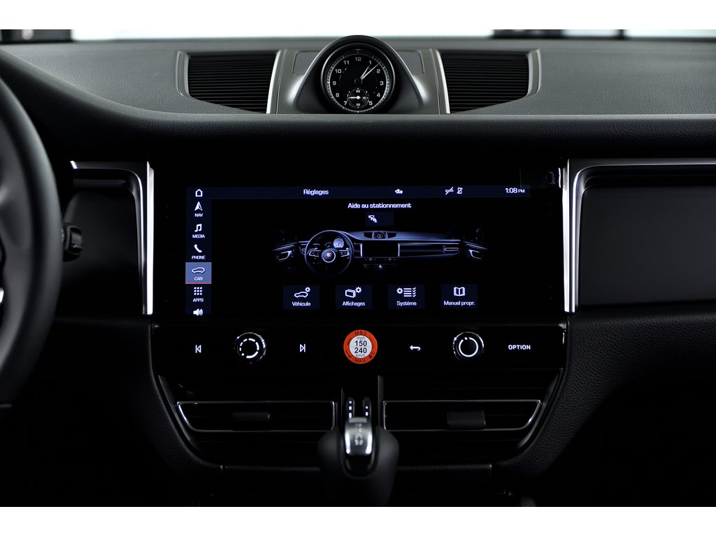 2024 Porsche Macan AWD / Premium Plus Package / Air Suspension / BOSE in Laval, Quebec - 36 - w1024h768px