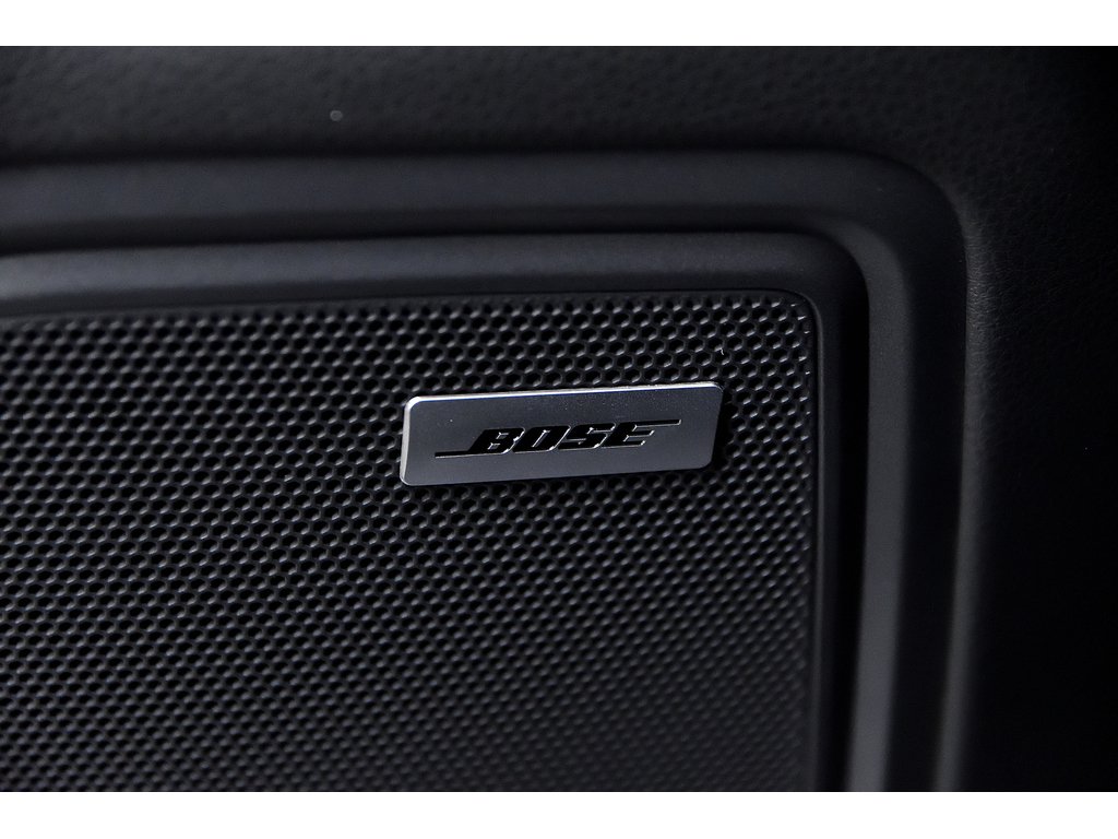2024 Porsche Macan AWD / Premium Plus Package / Air Suspension / BOSE in Laval, Quebec - 32 - w1024h768px