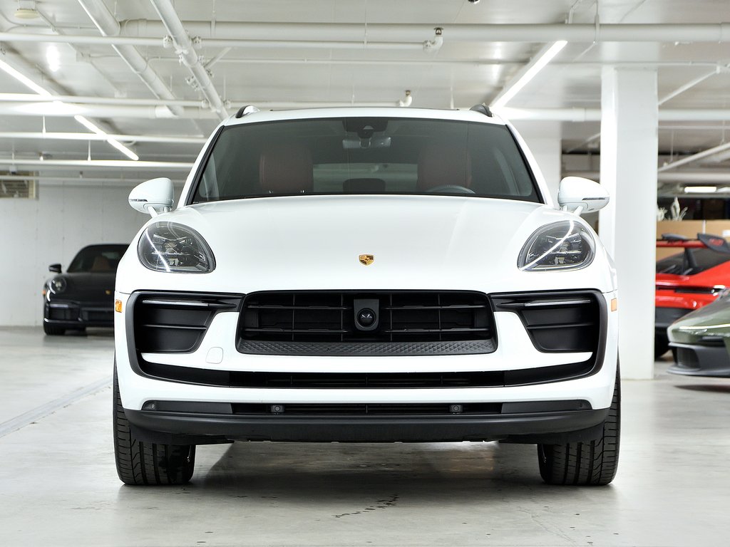 2024 Porsche Macan AWD / Premium Package Plus / Sport Exhaust in Laval, Quebec - 5 - w1024h768px