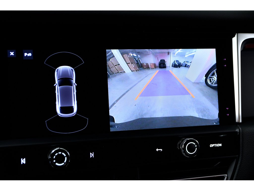 2024 Porsche Macan AWD / Premium Package Plus / Sport Exhaust in Laval, Quebec - 25 - w1024h768px