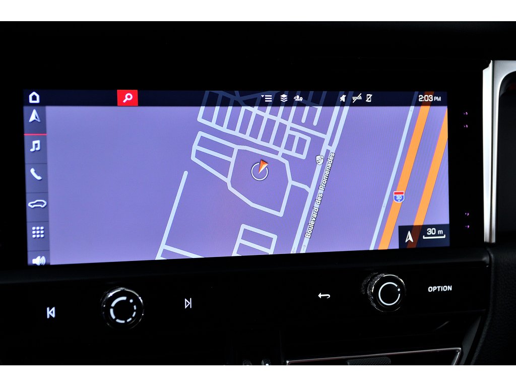 2024 Porsche Macan AWD / Premium Package Plus / Sport Exhaust in Laval, Quebec - 24 - w1024h768px