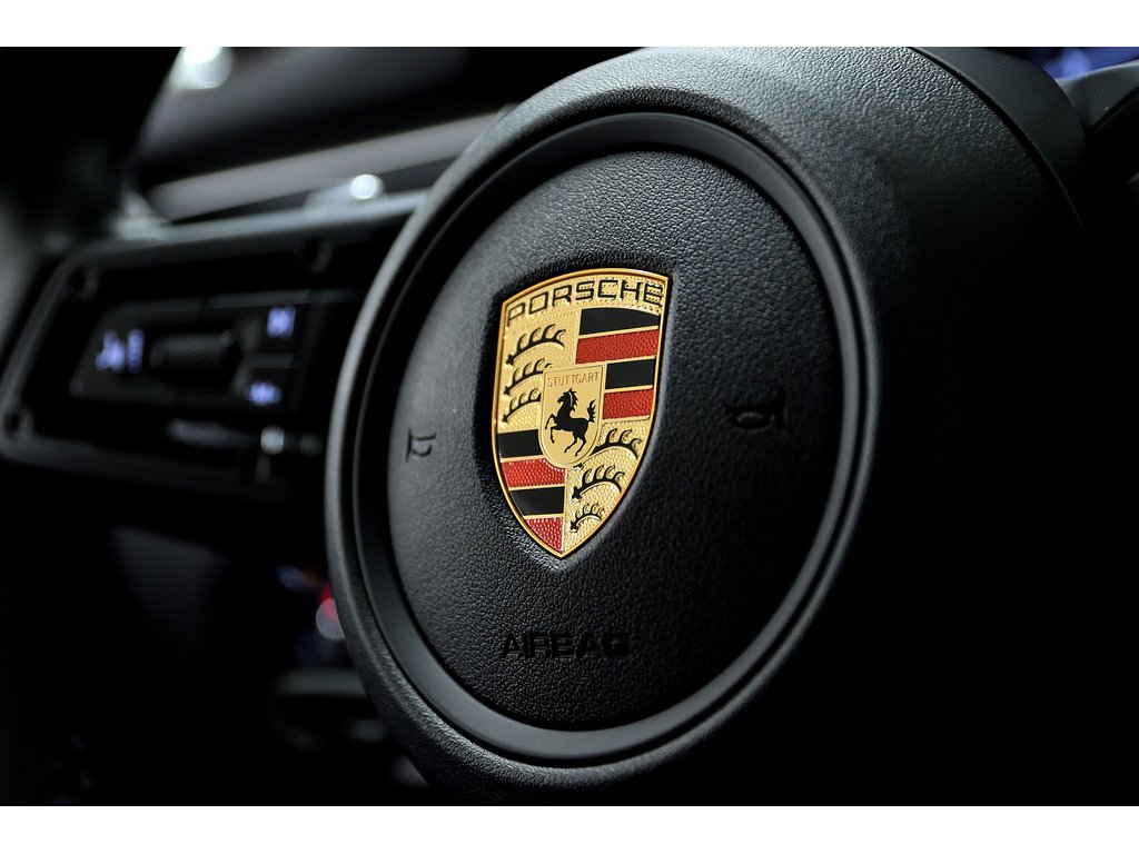 2024 Porsche Macan AWD / Premium Package Plus / Sport Exhaust in Laval, Quebec - 21 - w1024h768px