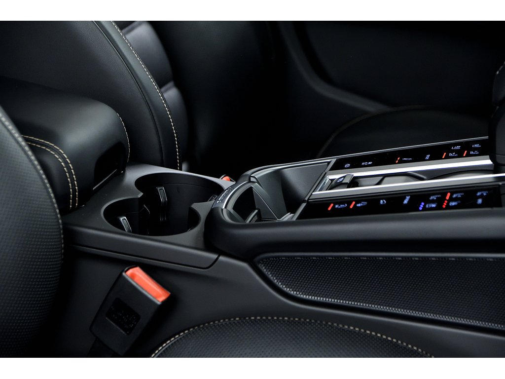 Porsche Macan S AWD / Premium Package Plus / Sport Exhaust 2024 à Laval, Québec - 39 - w1024h768px