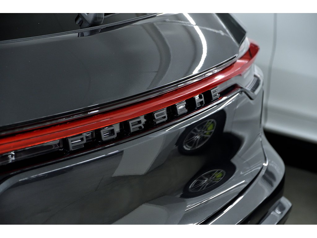 Porsche Macan S AWD / Premium Package Plus / Sport Exhaust 2024 à Laval, Québec - 10 - w1024h768px