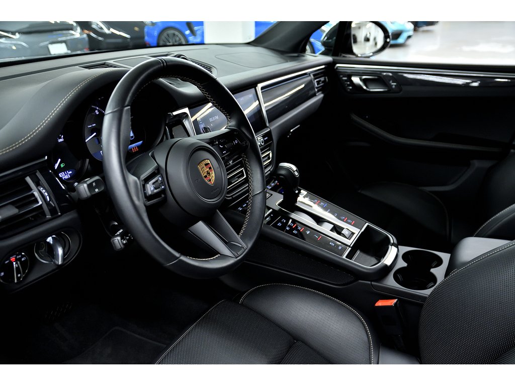 Porsche Macan S AWD / Premium Package Plus / Sport Exhaust 2024 à Laval, Québec - 15 - w1024h768px