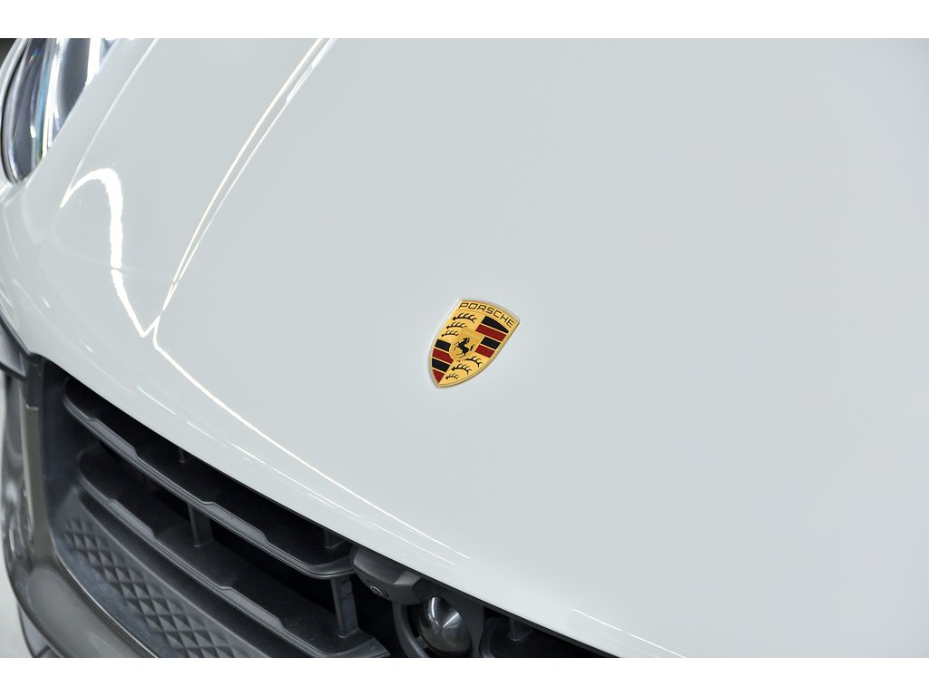 2024 Porsche Macan T AWD / Air Suspension / Premium Package in Laval, Quebec - 6 - w1024h768px