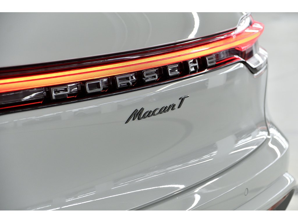 2024 Porsche Macan T AWD / Air Suspension / Premium Package in Laval, Quebec - 40 - w1024h768px
