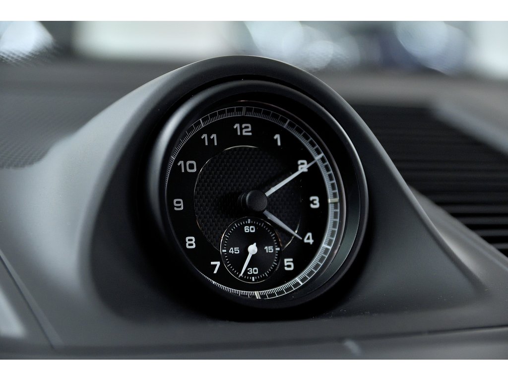 2024 Porsche Macan AWD in Laval, Quebec - 15 - w1024h768px