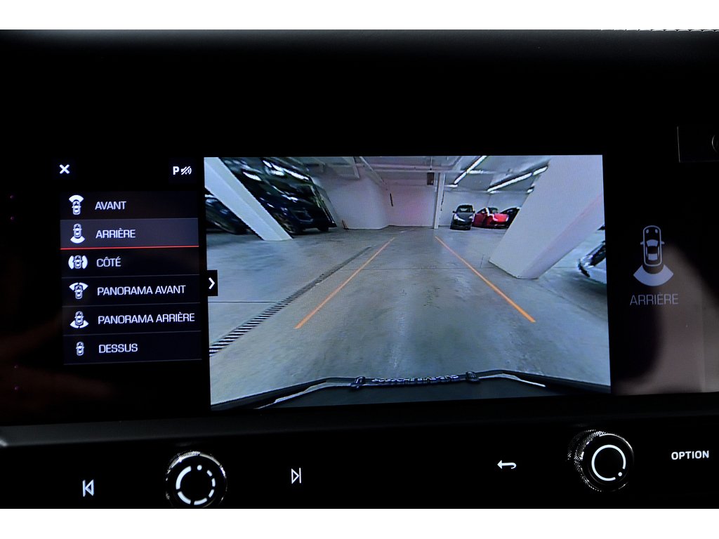 2024 Porsche Macan AWD in Laval, Quebec - 17 - w1024h768px