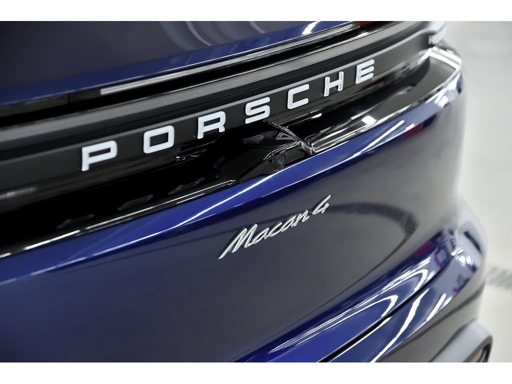 2024 Porsche Macan Electric AWD / Premium / Sport Chrono / Rear Axle in Laval, Quebec - 34 - w1024h768px