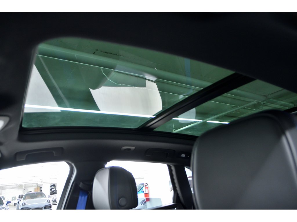 Porsche Macan AWD / Premium Plus / BOSE 2024 à Laval, Québec - 16 - w1024h768px