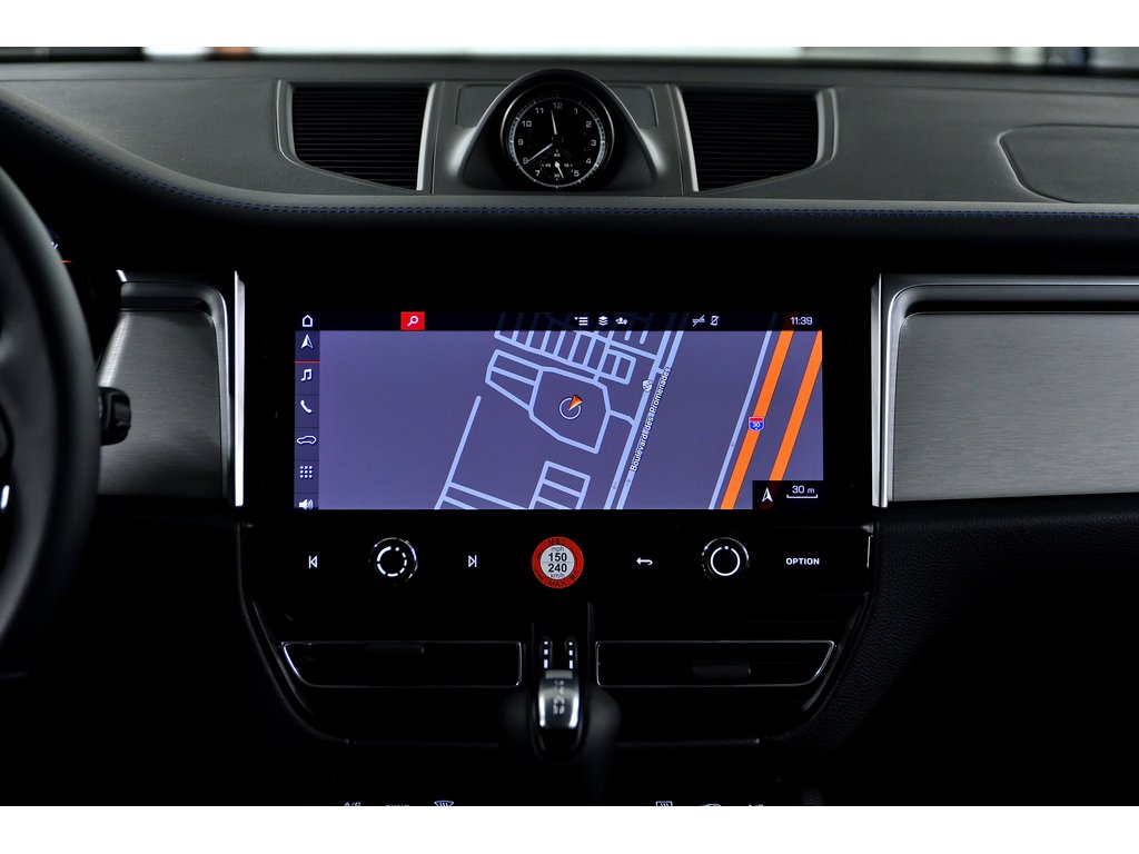 Porsche Macan AWD / Premium Plus / BOSE 2024 à Laval, Québec - 36 - w1024h768px