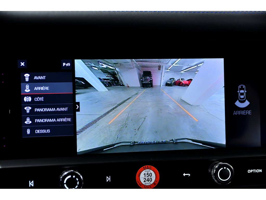 2024 Porsche Macan AWD / Premium Plus / BOSE in Laval, Quebec - 22 - w1024h768px