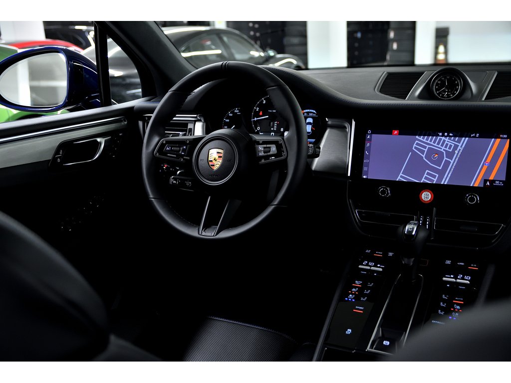 Porsche Macan AWD / Premium Plus / BOSE 2024 à Laval, Québec - 37 - w1024h768px